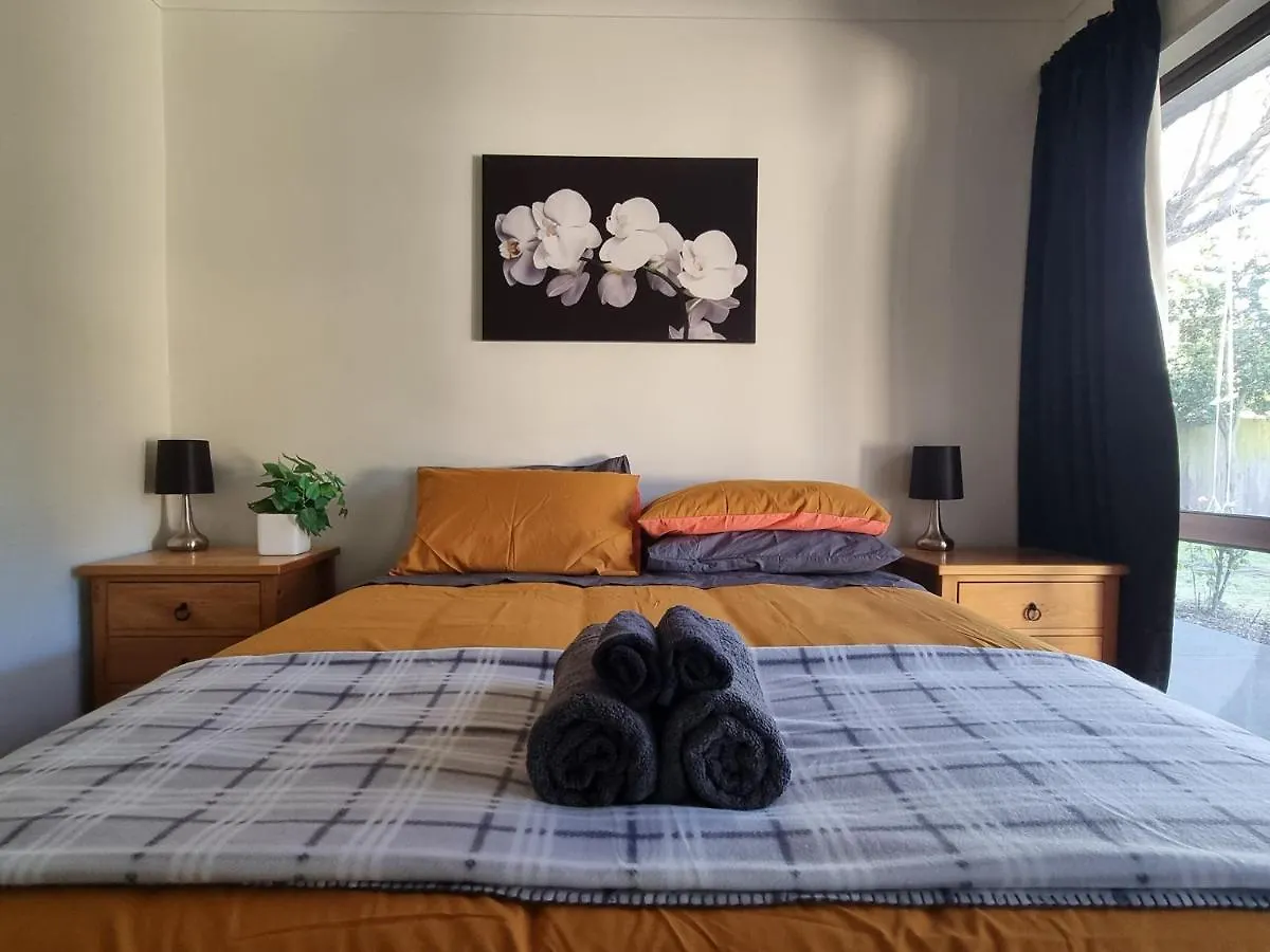 4Bed 2Bath House 5 Mins Walk To Palms & Golf Club Villa Christchurch 0*,