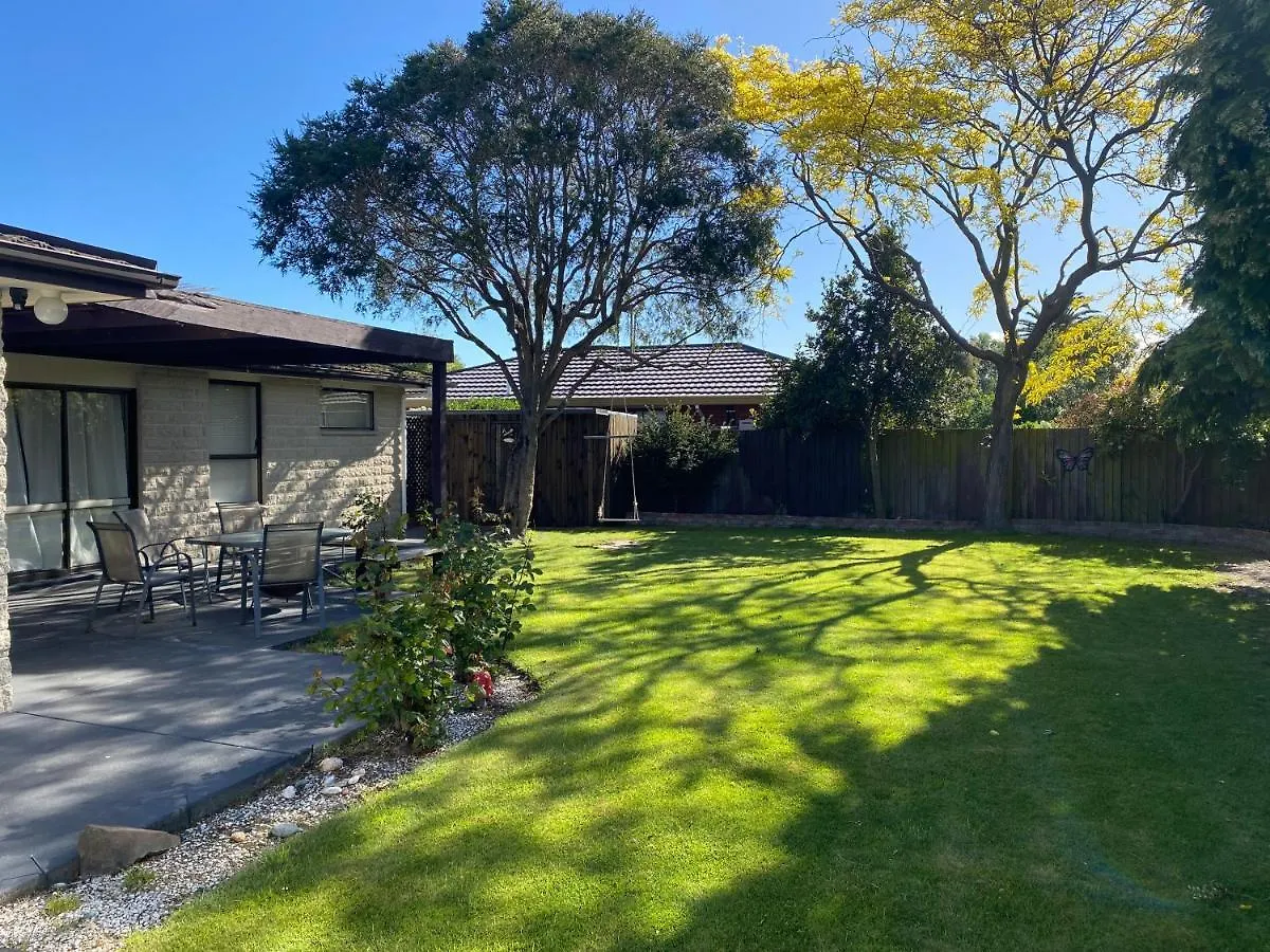 4Bed 2Bath House 5 Mins Walk To Palms & Golf Club Villa Christchurch New Zealand